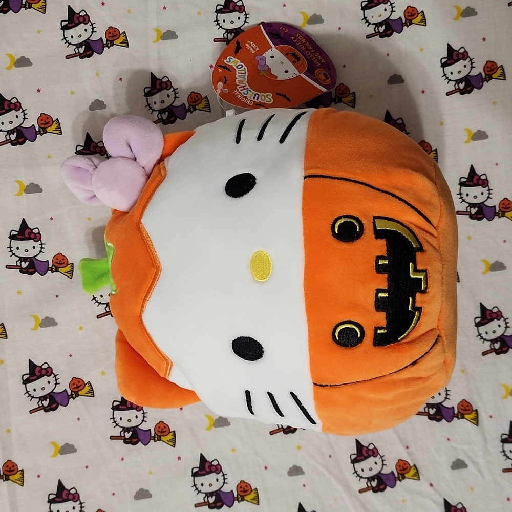 Hello kitty pumpkin squishmallow